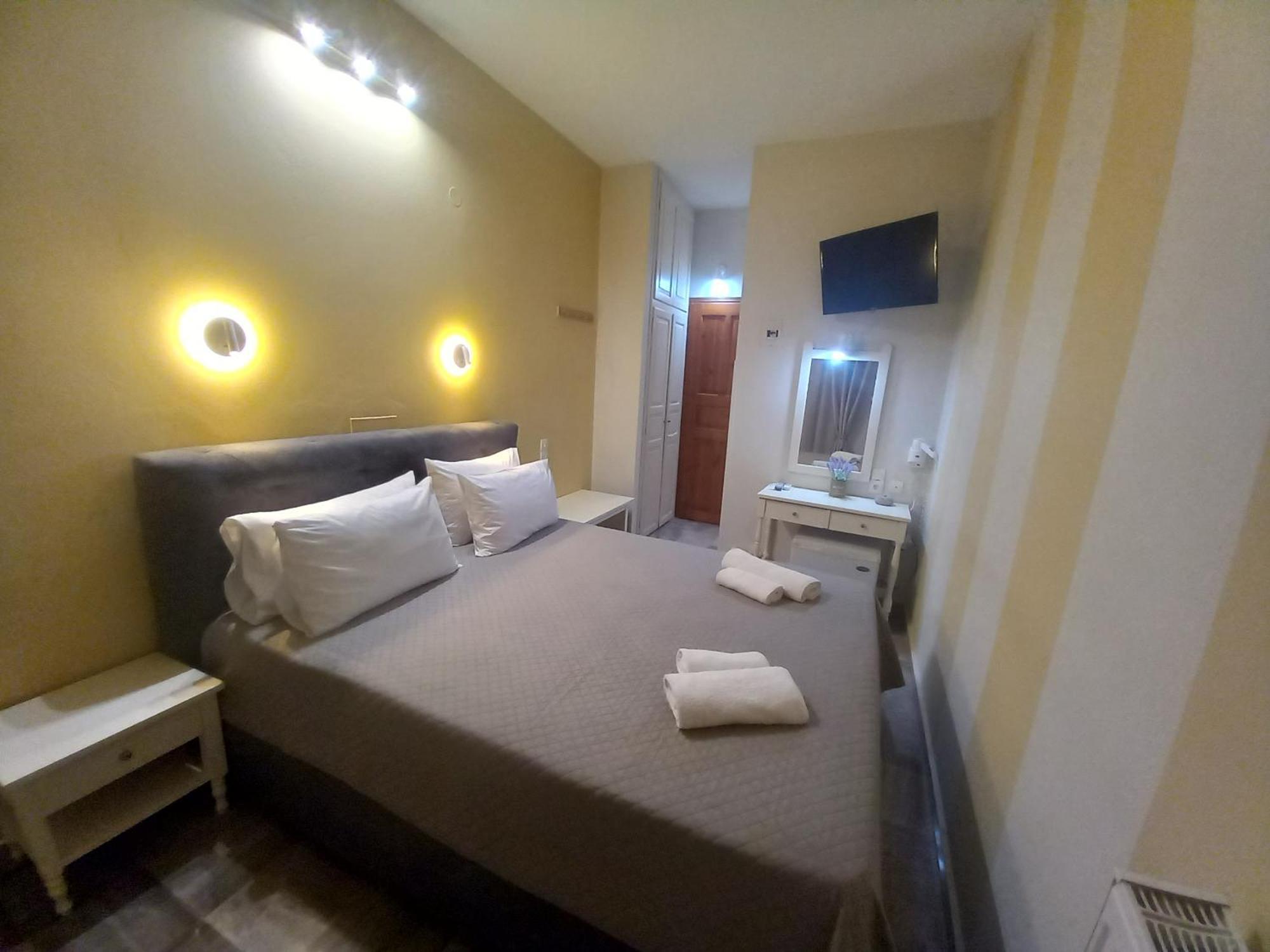 Hermes Hotel ميثيمْنا المظهر الخارجي الصورة