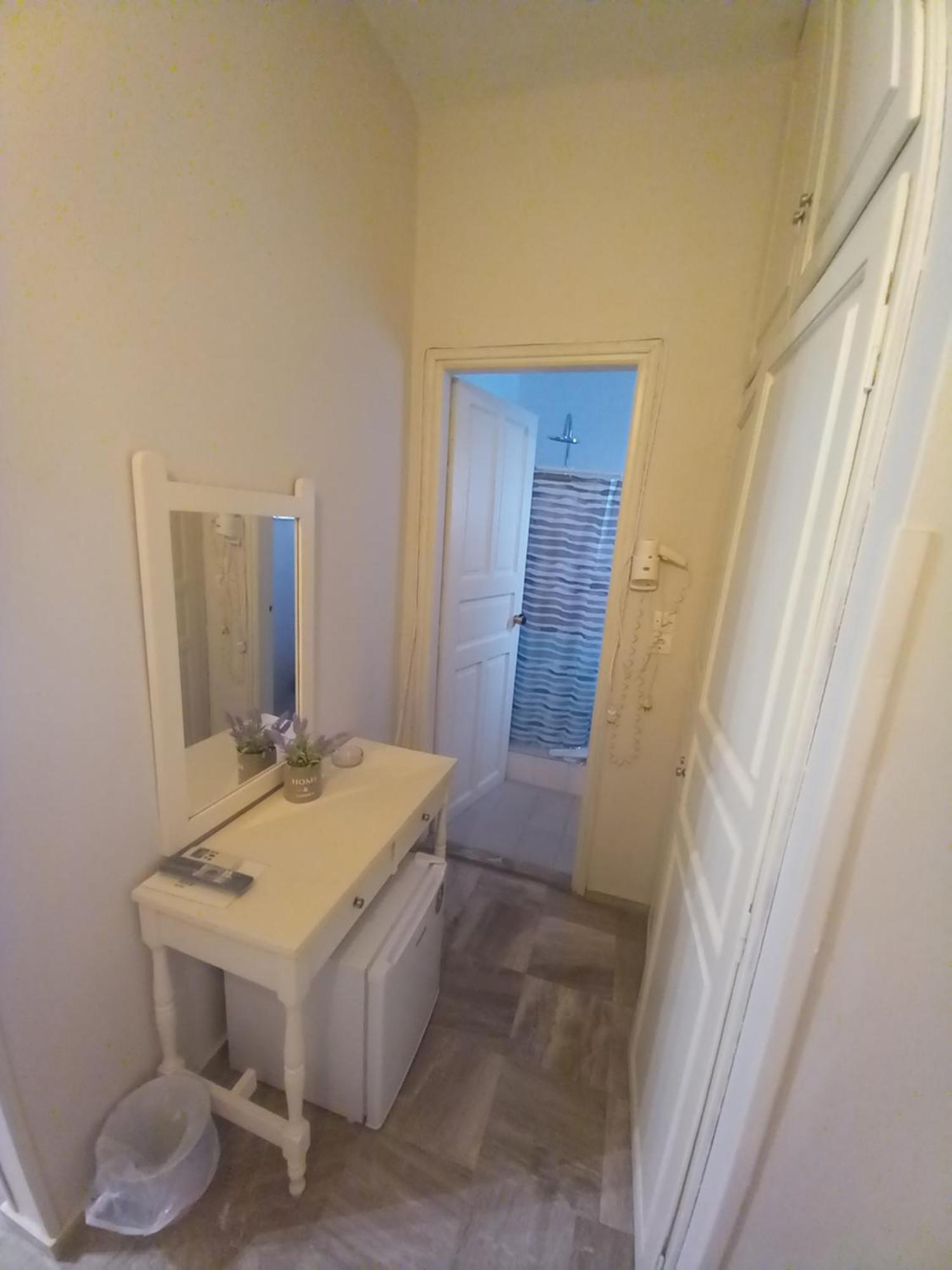 Hermes Hotel ميثيمْنا المظهر الخارجي الصورة