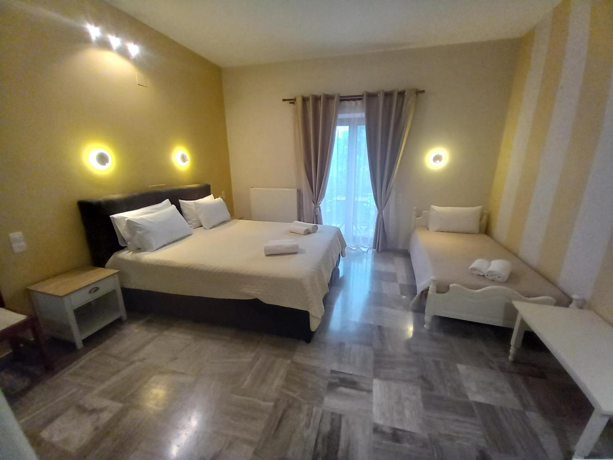 Hermes Hotel ميثيمْنا المظهر الخارجي الصورة