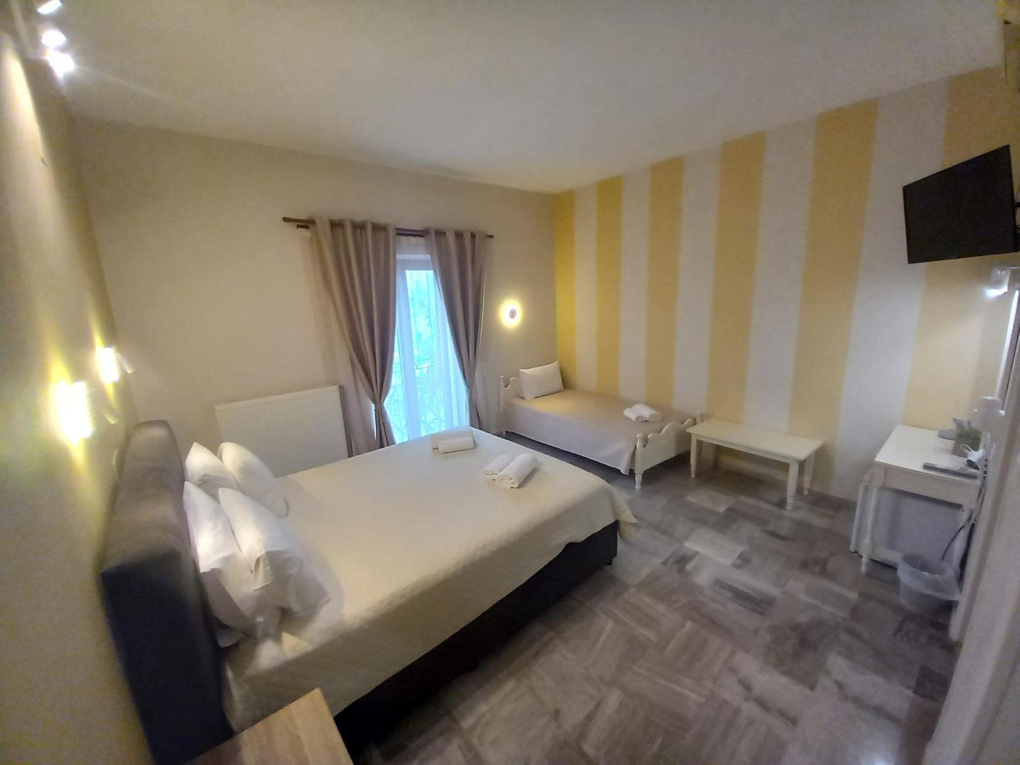 Hermes Hotel ميثيمْنا المظهر الخارجي الصورة